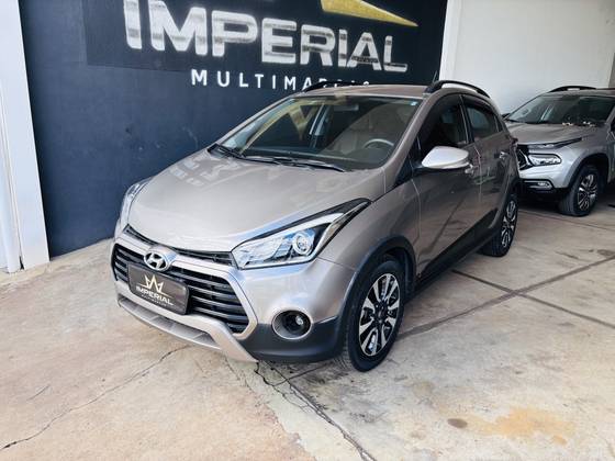HYUNDAI HB20X 1.6 16V PREMIUM FLEX 4P AUTOMÁTICO